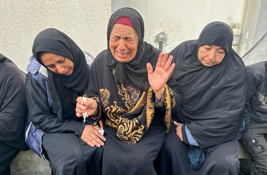 Over 20 Killed in Damascus Church Suicide Attack Linked to ISIS